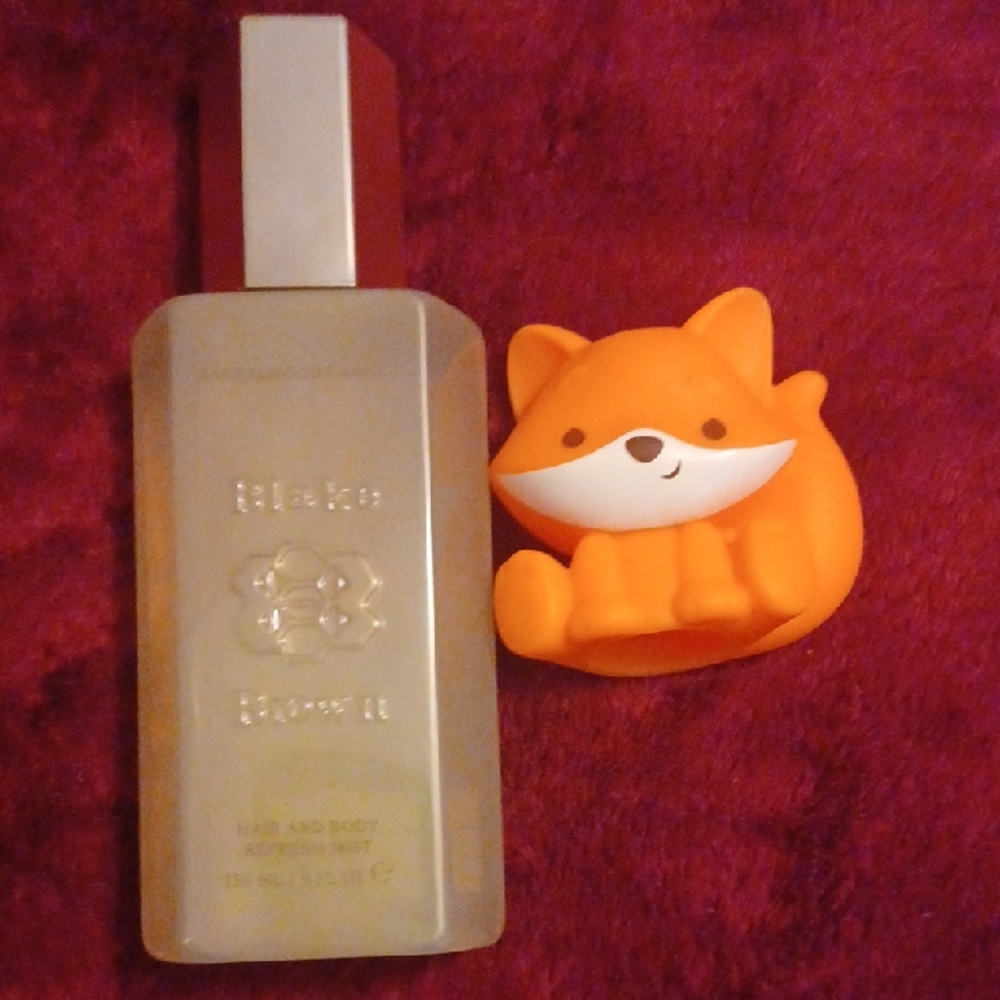 🆕️Blake Brown Hair & Body Refresh Mist In Sandalwood Vanille